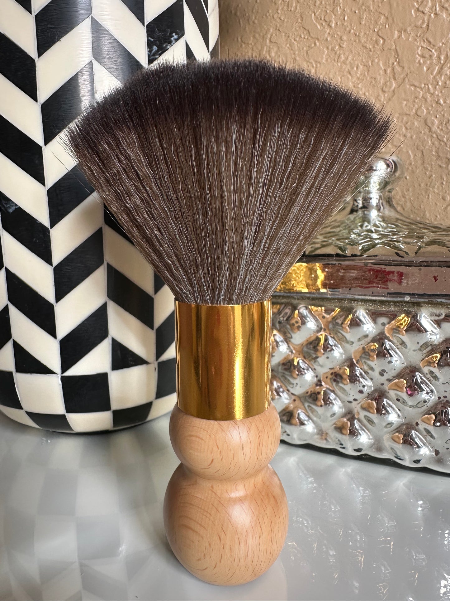 BRITT'S BTB BAE BRUSH